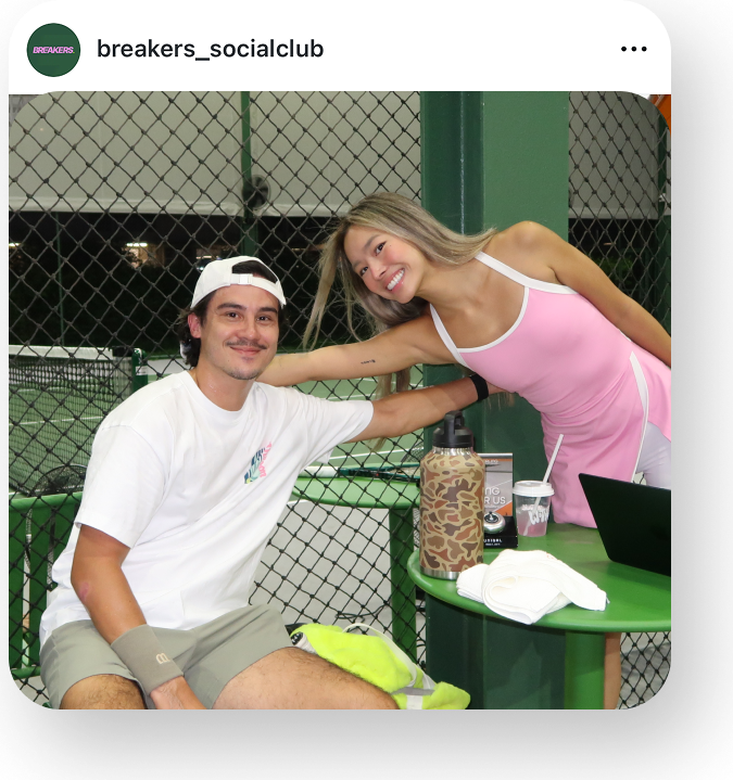 Players courtside